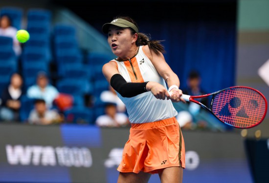 手诺里以 手诺里以