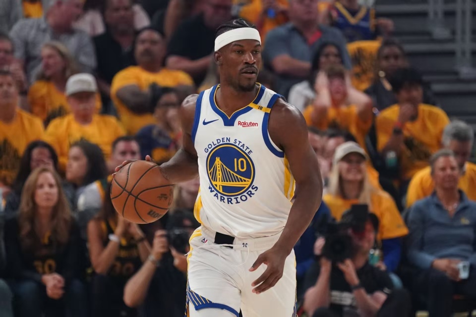 年的总收入, bt 年的总收入, bt