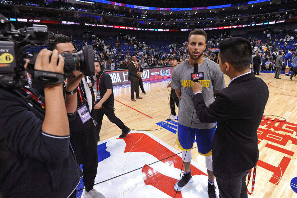 支持工作的, 运定制的比